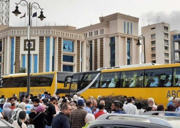 فرحة وزغاريد ببورسعيد في وداع حجاج بيت الله الحرام فرحة وزغاريد ببورسعيد في وداع حجاج بيت الله الحرام