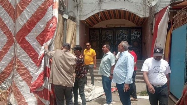 لمجابهة النباشين.. زهور بورسعيد يواصل حملات الإشغالات ويغلق محل خردة لمجابهة النباشين.. زهور بورسعيد يواصل حملات الإشغالات ويغلق محل خردة