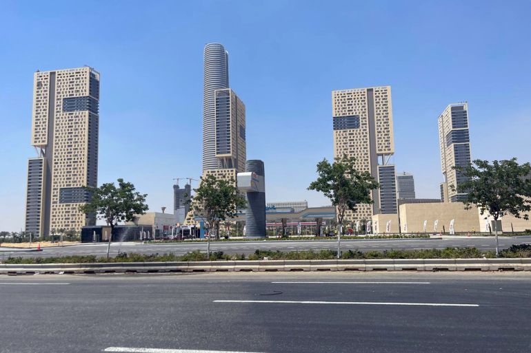 شاركت في بناء العاصمة الإدارية وقدمت قروضا بـ3 مليارات دولار المصدر: مراسل الجزيرة نت