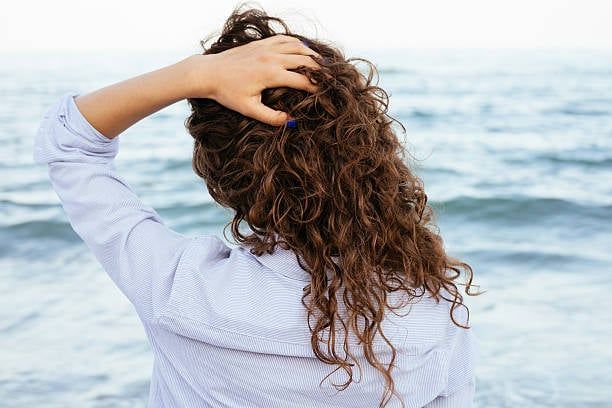 العناية بالشعر العناية بالشعر