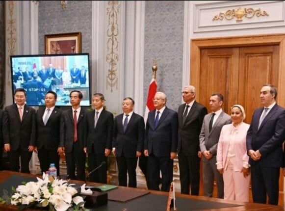 رئيس النواب يستقبل عضو المكتب السياسي للحزب الشيوعي الصيني رئيس النواب يستقبل عضو المكتب السياسي للحزب الشيوعي الصيني