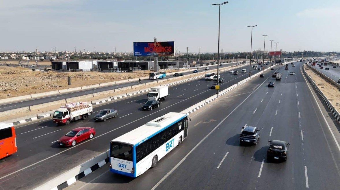 مفاجأة سارة لمستخدمي الدائري.. بدء تجارب تشغيل الأتوبيس الترددي BRT - تليجراف مصر