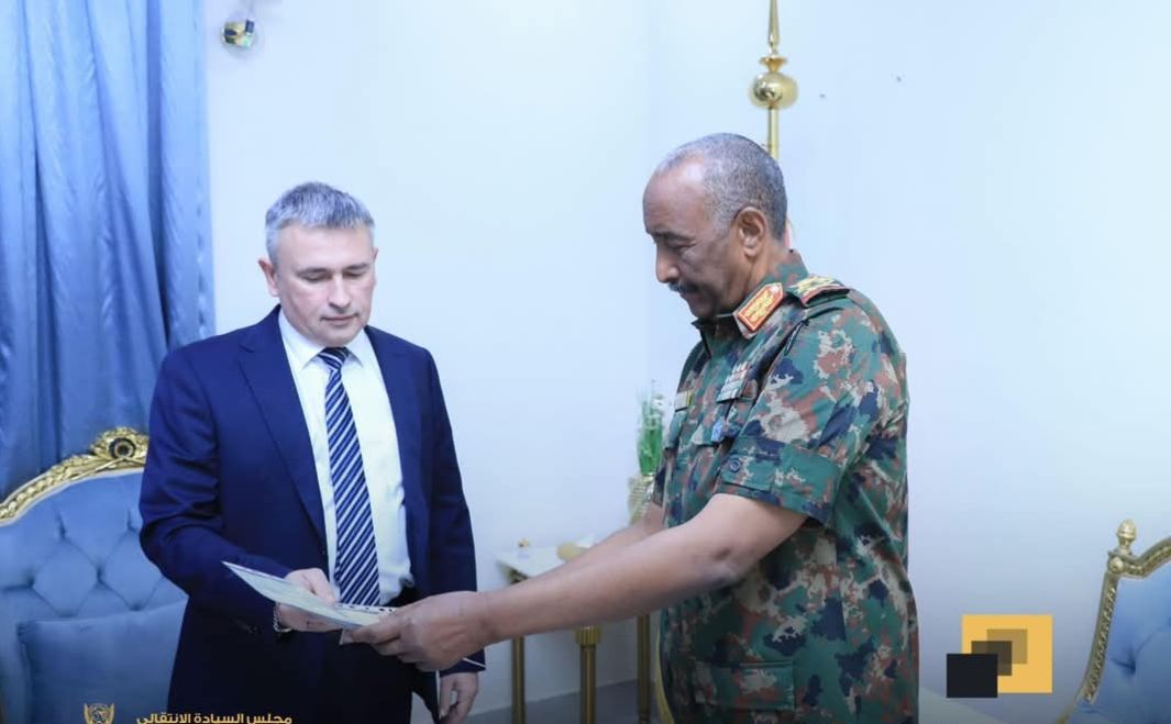 البرهان والسفير الروسي