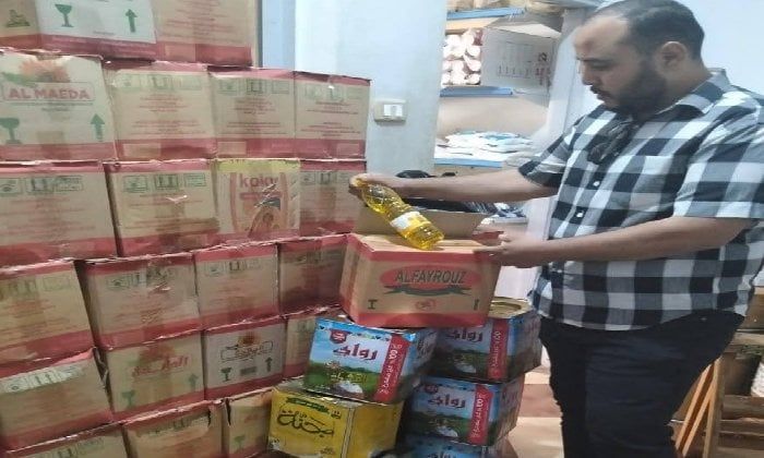 قبل تهريبها.. ضبط 420زجاجة زيت مُدعم و380عبوة سكر ناقص الوزن بالبحيرة قبل تهريبها.. ضبط 420زجاجة زيت مُدعم و380عبوة سكر ناقص الوزن بالبحيرة