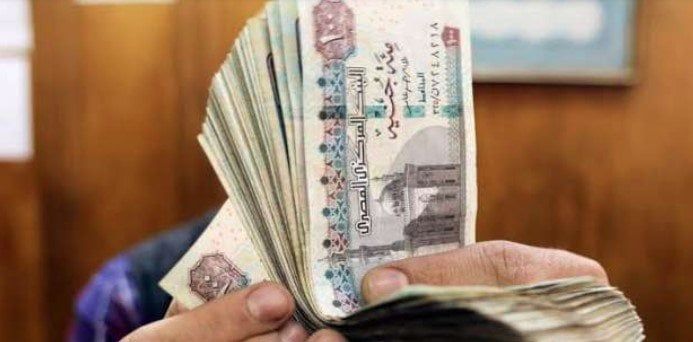 هل يستمر الانخفاض الفترة المقبلة؟.. خبير اقتصادي يرصد أسباب تراجع سعر صرف الدولار هل يستمر الانخفاض الفترة المقبلة؟.. خبير اقتصادي يرصد أسباب تراجع سعر صرف الدولار