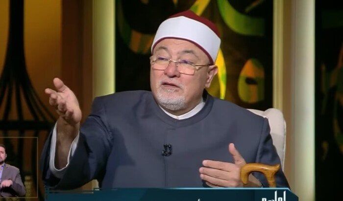 هل تبطل الصلاة في مسجد به ضريح؟.. خالد الجندي يُجيب «فيديو» هل تبطل الصلاة في مسجد به ضريح؟.. خالد الجندي يُجيب «فيديو»