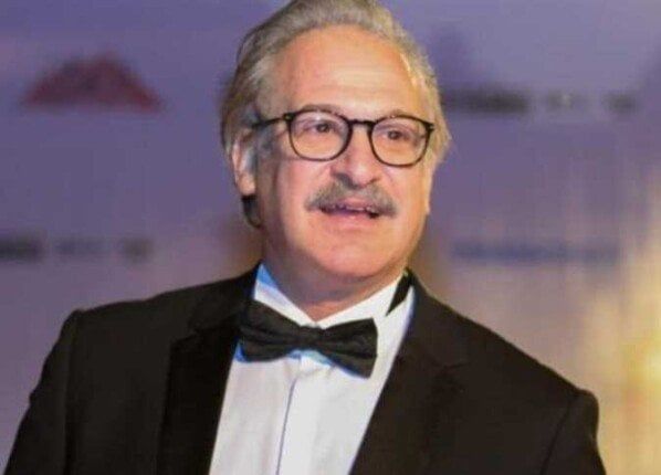 عمر زهران يعود لمنزله بعد إنهاء إجراءات الإفراج عنه عمر زهران يعود لمنزله بعد إنهاء إجراءات الإفراج عنه