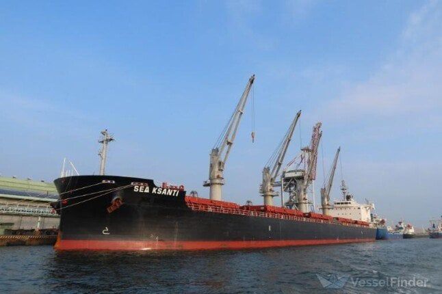 بعد تحسن الطقس: إعادة فتح ميناء الغردقة البحري وعودة الحركة الملاحية بالبحر الأحمر بعد تحسن الطقس: إعادة فتح ميناء الغردقة البحري وعودة الحركة الملاحية بالبحر الأحمر