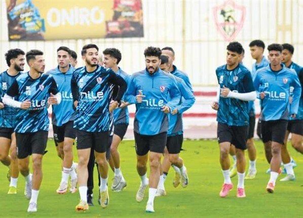 الزمالك يحفز لاعبيه قبل مواجهة بيراميدز في نهائي كأس مصر الزمالك يحفز لاعبيه قبل مواجهة بيراميدز في نهائي كأس مصر