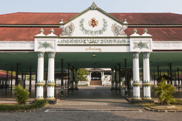Indonesia, Java, Yogyakarta, Kraton palace complex, interior pavilion