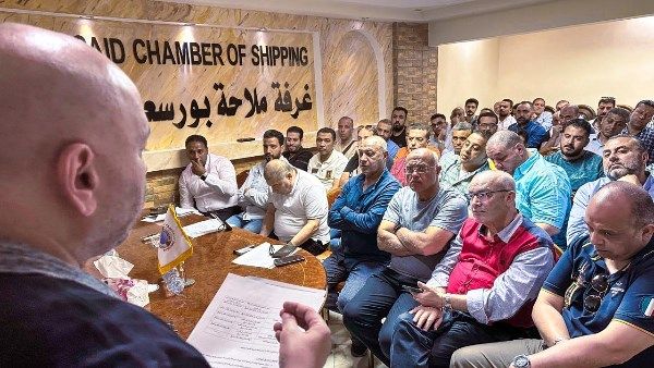 غرفة ملاحة بورسعيد تناقش أزمة تقديم الخدمات من الشركة الأجنبية لجمع المخلفات غرفة ملاحة بورسعيد تناقش أزمة تقديم الخدمات من الشركة الأجنبية لجمع المخلفات