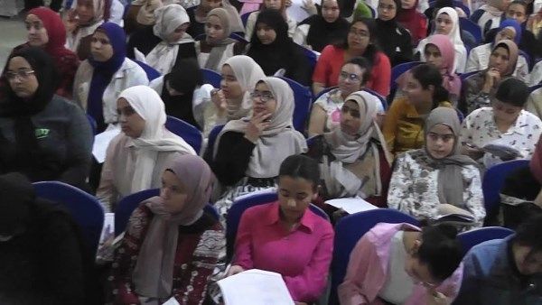حزب الشعب الجمهوري بالمنيا ينظم مراجعات مجانية لطلاب الثانوية العامة والإعدادية حزب الشعب الجمهوري بالمنيا ينظم مراجعات مجانية لطلاب الثانوية العامة والإعدادية