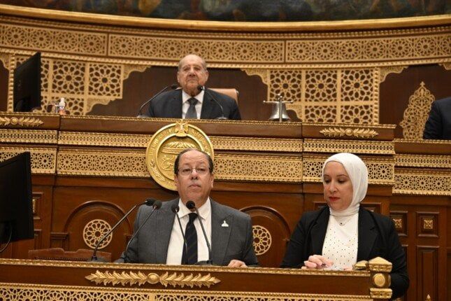 وكيل تشريعية الشيوخ يستعرض تقرير مشروع قانون الانتخابات وكيل تشريعية الشيوخ يستعرض تقرير مشروع قانون الانتخابات