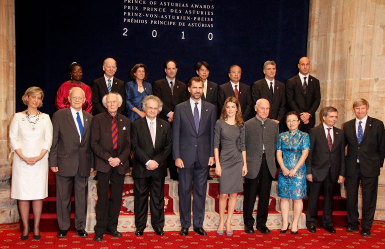 OVIEDO, SPAIN - OCTOBER 22: Prince Felipe of Spain and Princess Letizia of Spain (C) attend