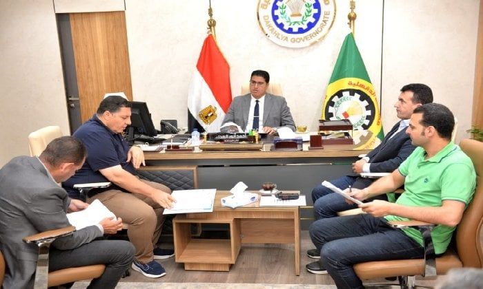 لجنة التصرفات العقارية بالدقهلية تبحث طلبات التصرف الخاصة بمستثمرى المنطقة الصناعية فى جمصة لجنة التصرفات العقارية بالدقهلية تبحث طلبات التصرف الخاصة بمستثمرى المنطقة الصناعية فى جمصة