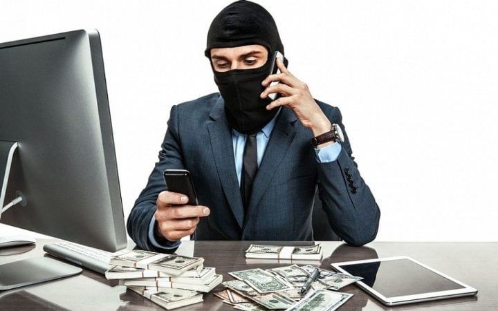 «خدمة عملاء يا فندم».. سقوط عصابة النصب على أصحاب البطاقات الائتمانية «خدمة عملاء يا فندم».. سقوط عصابة النصب على أصحاب البطاقات الائتمانية