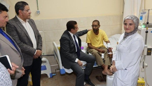 محافظ المنوفية يتابع إنتظام الخدمات بالمركز الصحي في ميت خاقان محافظ المنوفية يتابع إنتظام الخدمات بالمركز الصحي في ميت خاقان