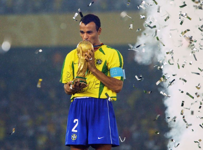 كافو هو اللاعب الوحيد الذي شارك في 3 مباريات نهائية لكأس العالم