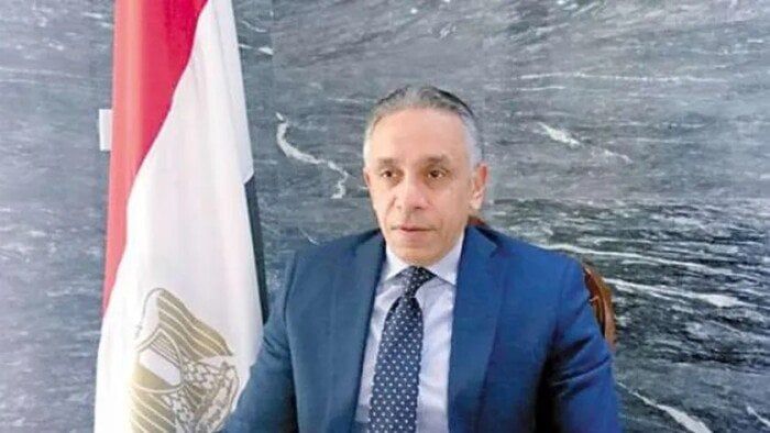 سفير مصر ببيروت يسلم جوزيف عون دعوة من الرئيس السيسي لحضور افتتاح المتحف المصري سفير مصر ببيروت يسلم جوزيف عون دعوة من الرئيس السيسي لحضور افتتاح المتحف المصري