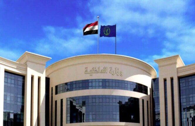 مصدر أمنى يكشف حقيقة تعذيب محتجزين داخل قسم شرطة بالقاهرة مصدر أمنى يكشف حقيقة تعذيب محتجزين داخل قسم شرطة بالقاهرة