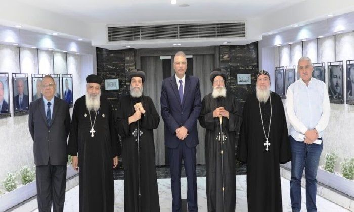 محافظ أسوان يستقبل وفدًا من الكنيسة الأرثوذكسية للتهنئة بعيد الأضحى محافظ أسوان يستقبل وفدًا من الكنيسة الأرثوذكسية للتهنئة بعيد الأضحى