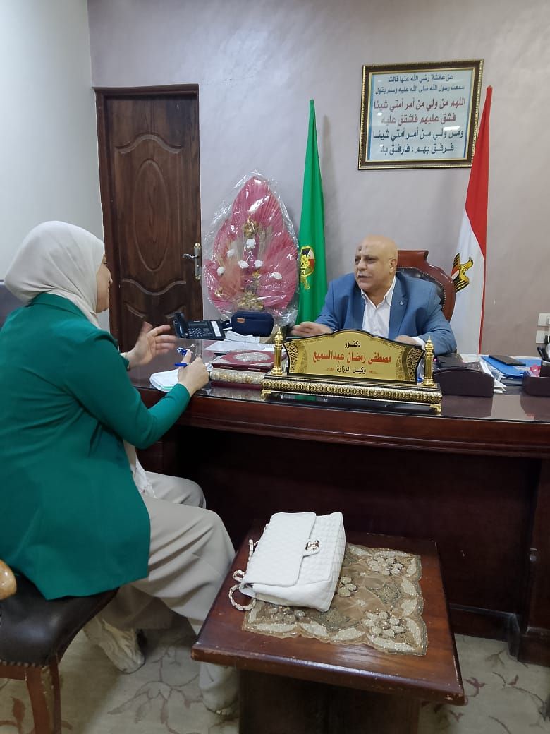 محررة الفجر مع وكيل وزارة الطب البيطرى