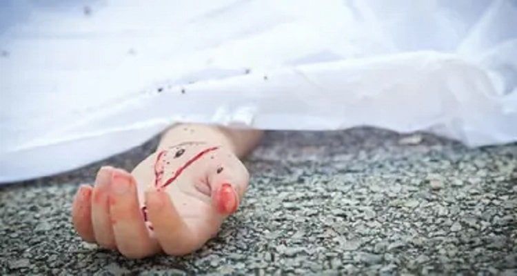 طعنها 21 طعنة.. وفاة ربة منزل متأثرة بإصابتها على يد زوجها بالشرقية طعنها 21 طعنة.. وفاة ربة منزل متأثرة بإصابتها على يد زوجها بالشرقية