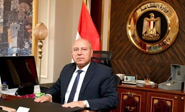 «كامل الوزير» يلتقي مستثمري المناطق الصناعية في البحيرة غدا «كامل الوزير» يلتقي مستثمري المناطق الصناعية في البحيرة غدا