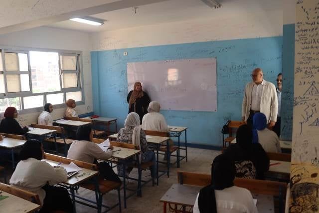الجبر والدراسات يرسمان البهجة على وجوه طلاب الإعدادية في القليوبية