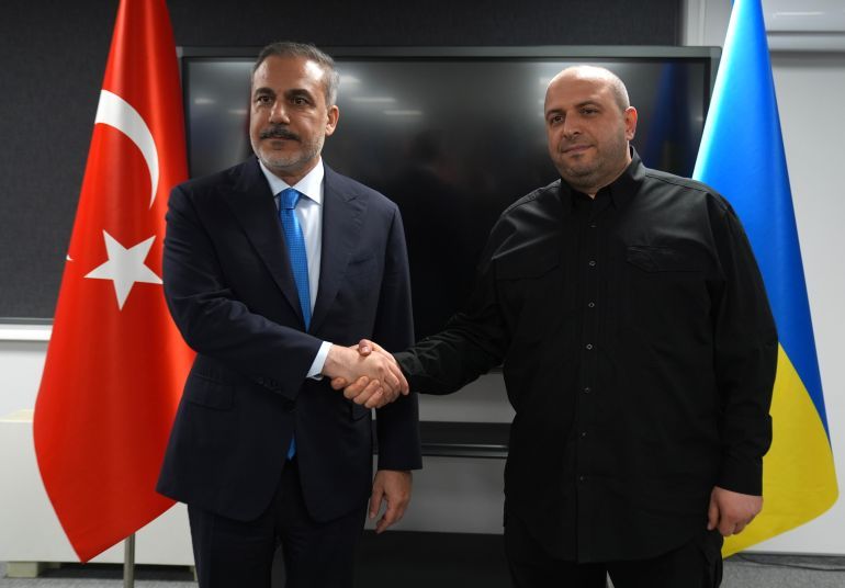 KYIV, UKRAINE - MAY 30: Turkish Foreign Minister Hakan Fidan (L) meets with the Ukrainian Defense Minister Rustem Umerov (R) in Kyiv, Ukraine on May 30, 2025. ( Ömer Taha Çetin - Anadolu Agency )