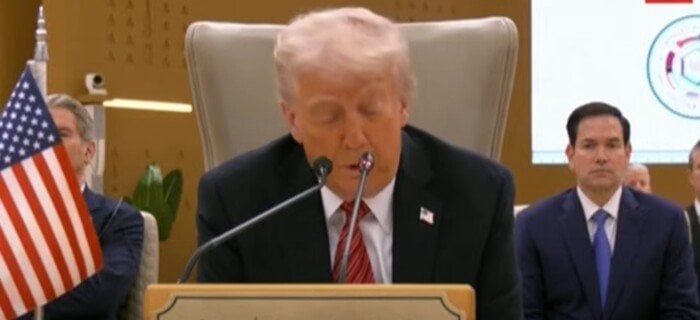 ترامب: إبرام اتفاق مع الرئيس الصيني أمر في غاية الصعوبة ترامب: إبرام اتفاق مع الرئيس الصيني أمر في غاية الصعوبة
