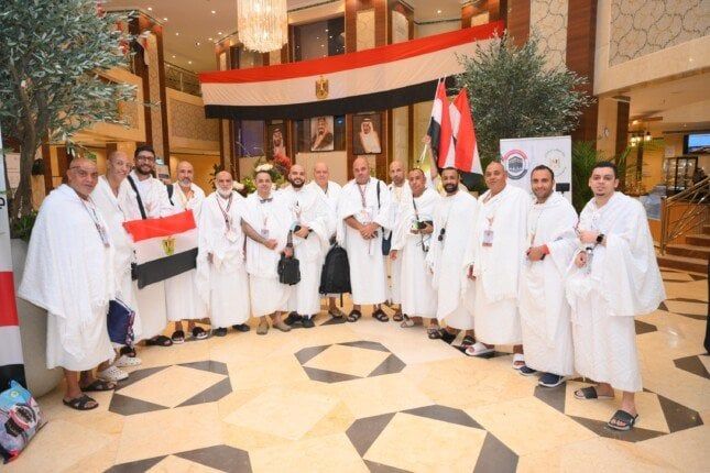 بدء تصعيد حجاج الجمعيات الأهلية إلى مشعر عرفات بدء تصعيد حجاج الجمعيات الأهلية إلى مشعر عرفات