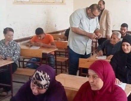 ضمن مشروع «المصريون يتعلمون».. تسجيل 47 فصلا ً لمحو الأمية وتعليم الكبار بالمنيا ضمن مشروع «المصريون يتعلمون».. تسجيل 47 فصلا ً لمحو الأمية وتعليم الكبار بالمنيا