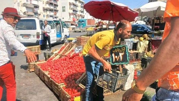 ضواحي بورسعيد يواصل حملات رفع الإشغالات ثالث أيام العيد ضواحي بورسعيد يواصل حملات رفع الإشغالات ثالث أيام العيد