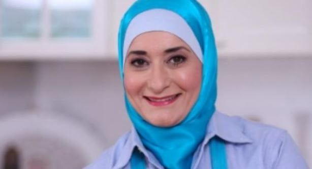 الشيف منال العالم بدون حجاب تثير الجدل على السوشيال.. ما القصة؟ الشيف منال العالم بدون حجاب تثير الجدل على السوشيال.. ما القصة؟