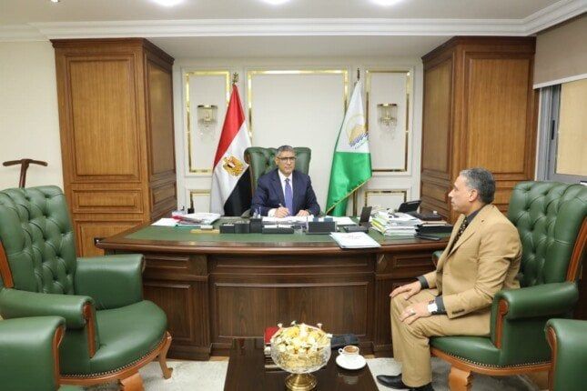 محافظ الجيزة يعقد اجتماعًا لبحث الاستعدادات النهائية لامتحانات الثانوية العامة محافظ الجيزة يعقد اجتماعًا لبحث الاستعدادات النهائية لامتحانات الثانوية العامة