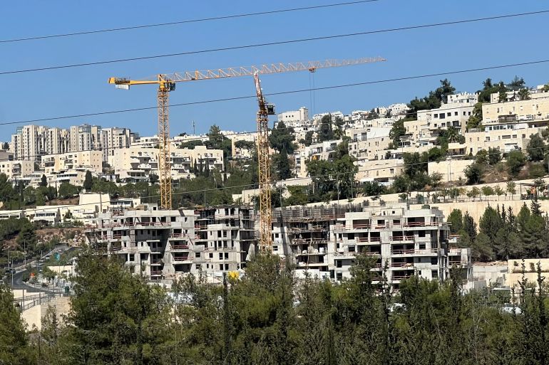 مستوطنة بسجات زئيف القدس 2024