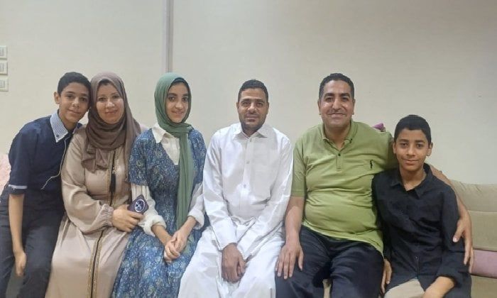 «سلمي وائل».. الأولى على الشرقية بالثانوية الأزهرية: حفظ القرآن سر تفوقي وحلمي الطب «سلمي وائل».. الأولى على الشرقية بالثانوية الأزهرية: حفظ القرآن سر تفوقي وحلمي الطب