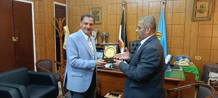 عميد أصول الدين بطنطا يُشيد بجهود الزميل «إيهاب زغلول» في التغطية الإعلامية عميد أصول الدين بطنطا يُشيد بجهود الزميل «إيهاب زغلول» في التغطية الإعلامية