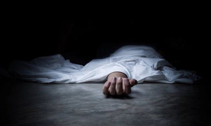 طعنها بسكين.. خلافات زوجته تنتهي بمقتل ربة منزل على يد زوجها بالبحيرة طعنها بسكين.. خلافات زوجته تنتهي بمقتل ربة منزل على يد زوجها بالبحيرة