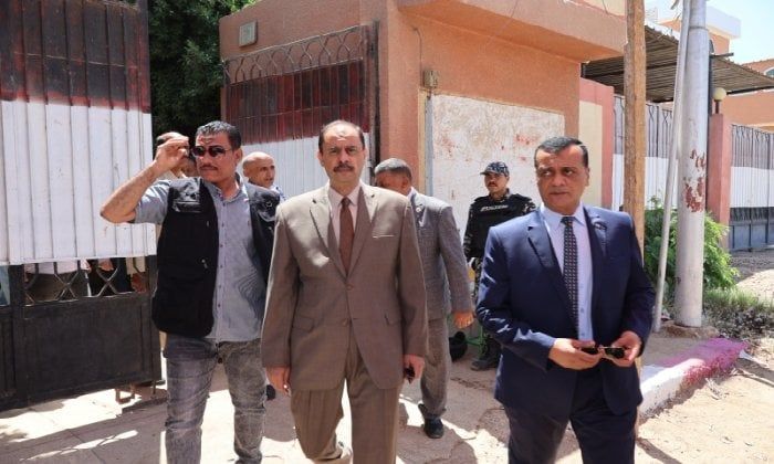 محافظ سوهاج يطمئن على حالة الملاحظين المصابين في حادث الميكروباص محافظ سوهاج يطمئن على حالة الملاحظين المصابين في حادث الميكروباص