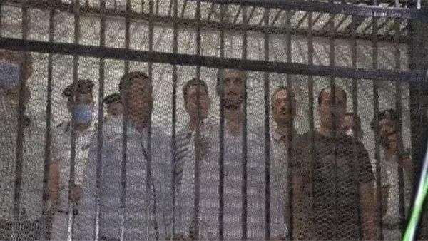 بعد قليل.. استكمال محاكمة 12 متهمًا في قضية «رشوة وزارة الري» بعد قليل.. استكمال محاكمة 12 متهمًا في قضية «رشوة وزارة الري»