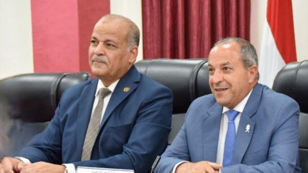 محافظ بورسعيد يتفقد غرفة عمليات امتحانات الثانوية العامة محافظ بورسعيد يتفقد غرفة عمليات امتحانات الثانوية العامة