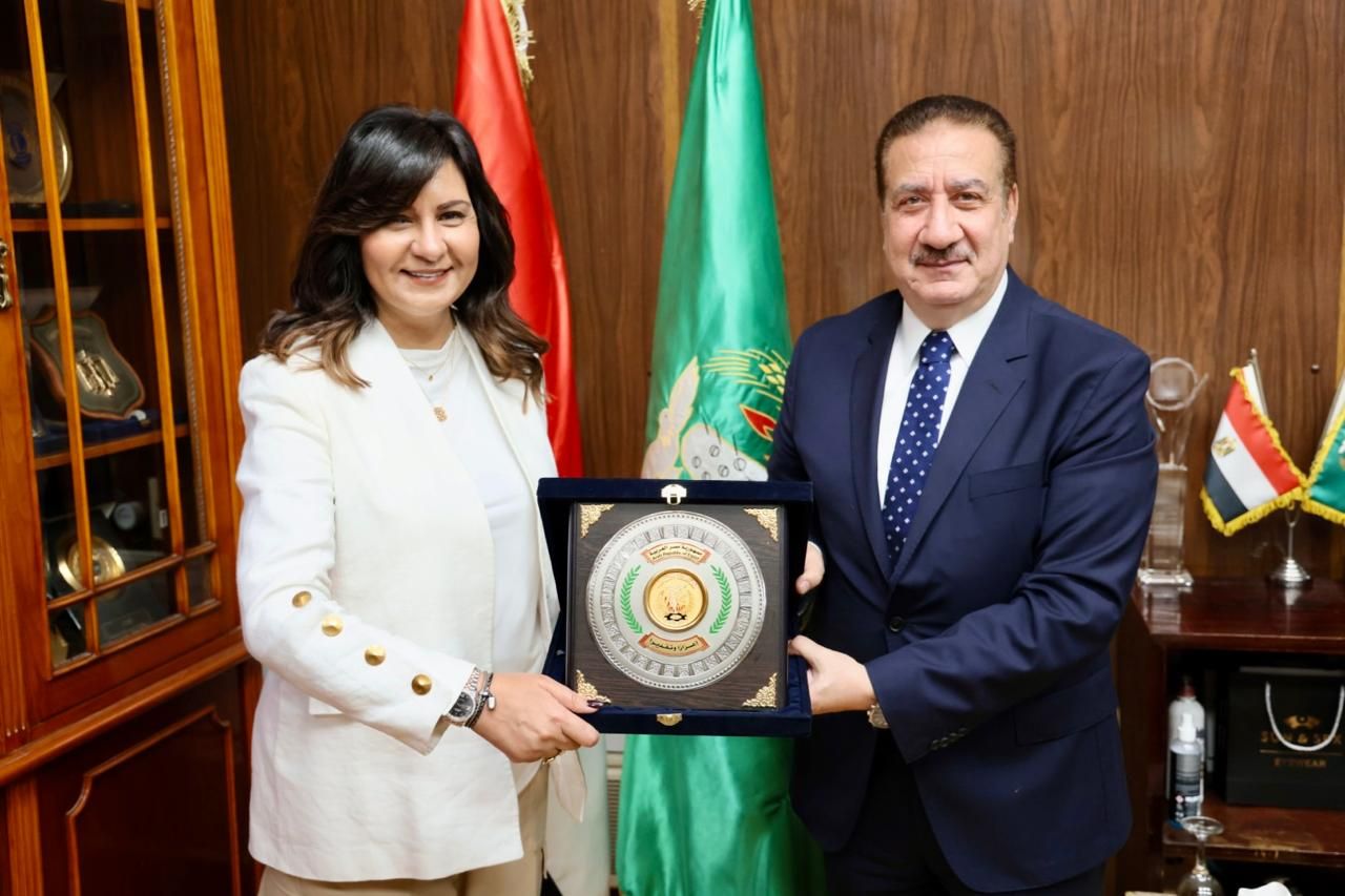 13d8b021f6.jpg