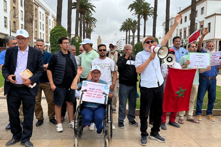 جانب من المشاركين في الوقفة الاحتجاجية