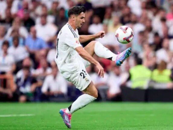 إبراهيم دياز وتيبو كورتوا يتوصلان إلى اتفاق لتمديد عقديهما مع ريال مدريد إبراهيم دياز وتيبو كورتوا يتوصلان إلى اتفاق لتمديد عقديهما مع ريال مدريد