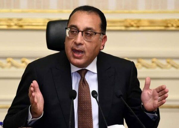 رئيس الوزراء يتابع موقف توفير الأدوية والمُستلزمات الطبية رئيس الوزراء يتابع موقف توفير الأدوية والمُستلزمات الطبية