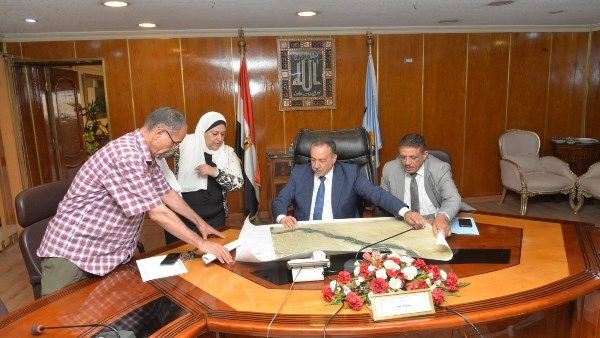 بزيادة مليون ونصف فدان غربًا.. اعتماد الحدود الإدارية الجديدة لمحافظة أسيوط |صور بزيادة مليون ونصف فدان غربًا.. اعتماد الحدود الإدارية الجديدة لمحافظة أسيوط |صور