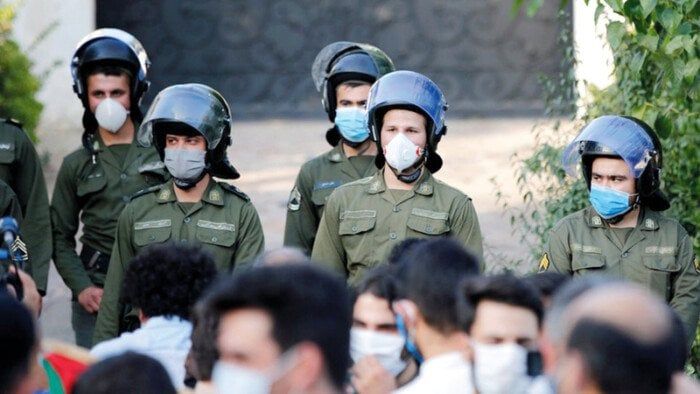 السلطات الإيرانية تعلن اعتقال 54 عنصرا معاديا في الأهواز