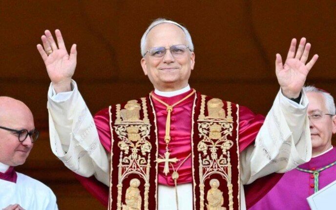 «بابا الفاتيكان» يحذر من التأثير السلبي للذكاء الاصطناعي على النمو الفكري والعصبي للشباب «بابا الفاتيكان» يحذر من التأثير السلبي للذكاء الاصطناعي على النمو الفكري والعصبي للشباب